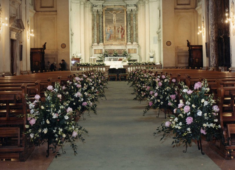 S Sebastiano Fuori Le Mura Momento Magico Addobbi Floreali Per Matrimoni Bouquet Da Sposa Personalizzati Arredi E Tappezzerie In Vari Colori