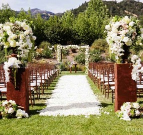 outdoor-english-garden-ceremony.jpg